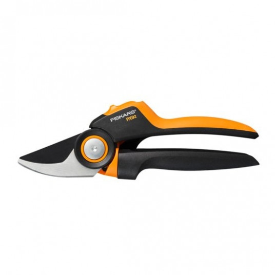 Oksasikkuri Fiskars PowerGear XM läpivientiterillä, 1023630