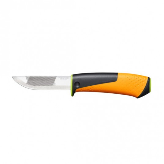 Veitsi viilalla terässä + kotelo teroittimella Fiskars (1023619)