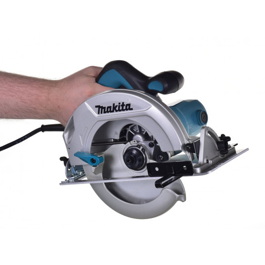 Makita HS7601 Kannettava pyörösaha 1200W