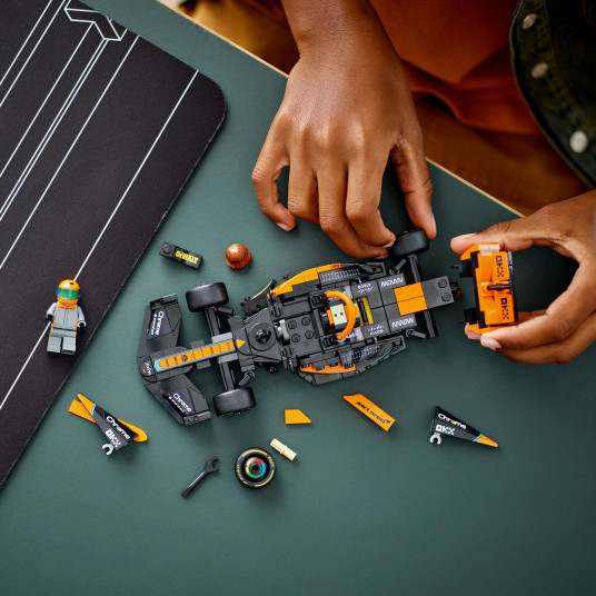 LEGO® 76919 Speed Champions 2023 McLaren Formula 1 -kilpa-auto