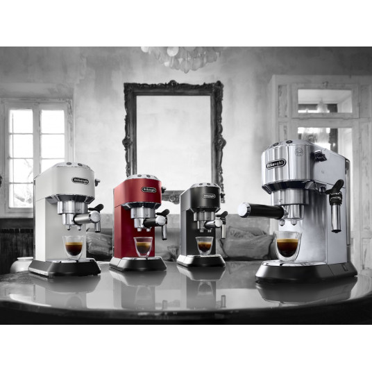 De'Longhi Dedica Style EC 685.M puoliautomaattinen espressokeitin 1,1 L