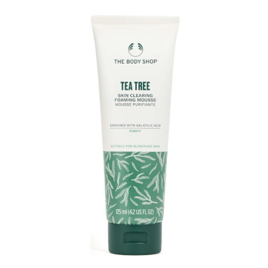 The Body Shop - Puhdistusvaahto rasvaiselle iholle Tea Tree (Skin Clearing Foaming Mousse) 125 ml