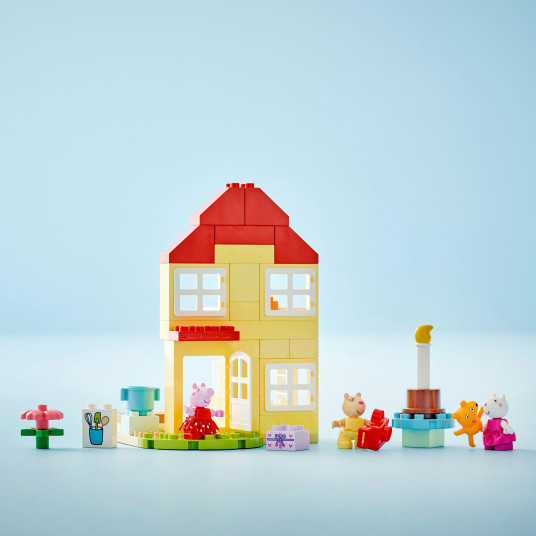 LEGO® 10433 DUPLO Peppa Possun syntymäpäivätalo