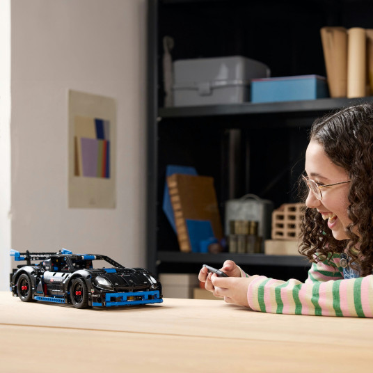 LEGO® 42176 Technic PORSCHE GT4 E-PERFORMANCE KILPA-AUTO