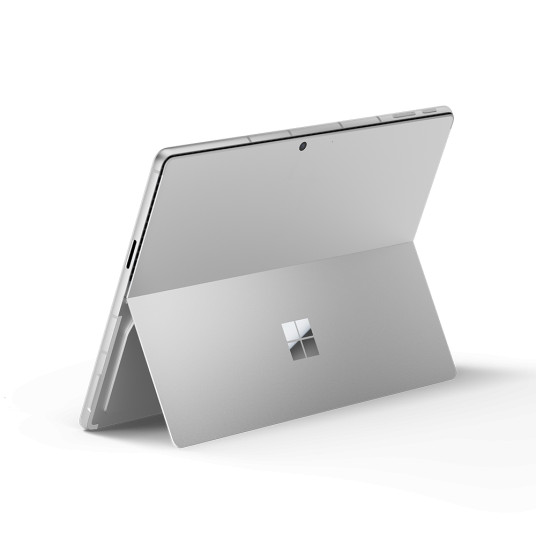 Kannettava tietokone Microsoft Surface Pro – Copilot + PC – 13” touchscreen – Snapdragon® Plus – 16GB Memory – 512GB SSD – 11th Edition – Platinum