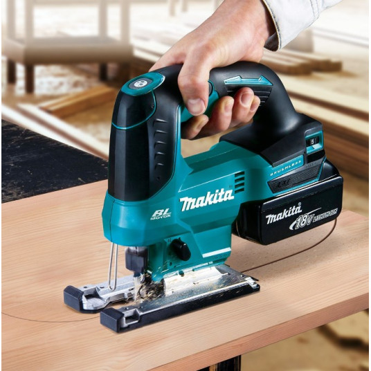 Makita DJV184Z sähköinen pistosaha 3000 spm 2,4 kg