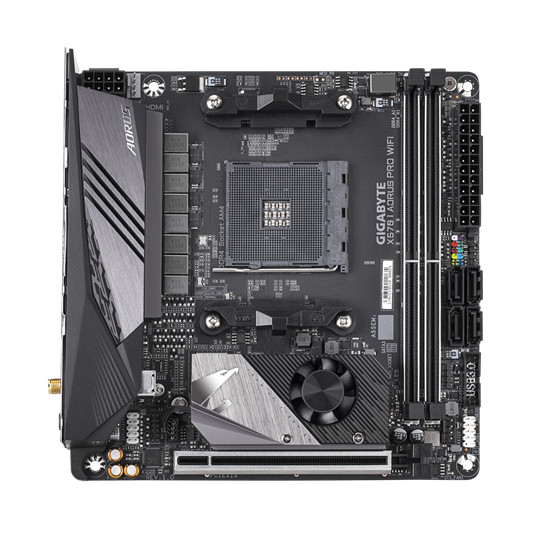 Gigabyte X570 I AORUS PRO WIFI Prosessoriperhe AMD, Prosessorikanta AM4, DDR4, Muistipaikat 2, Piirisarja AMD X570, Mini ITX