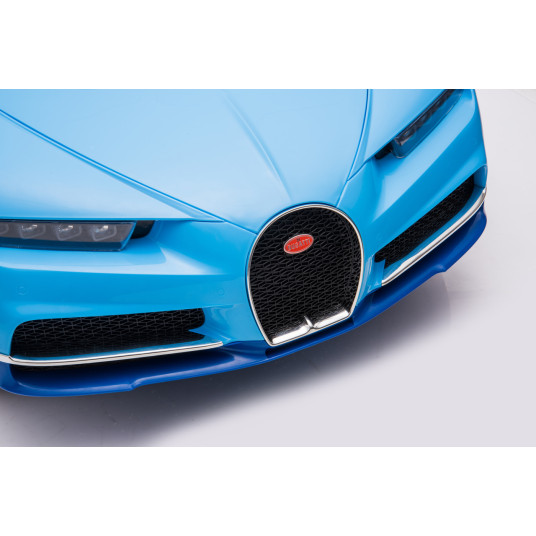 Bugatti Chiron Blue vehicle