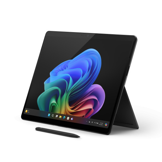 Kannettava tietokone Microsoft Surface Pro – Copilot + PC – 13” touchscreen – Snapdragon® Plus – 16GB Memory – 512GB SSD – 11th Edition – Graphite