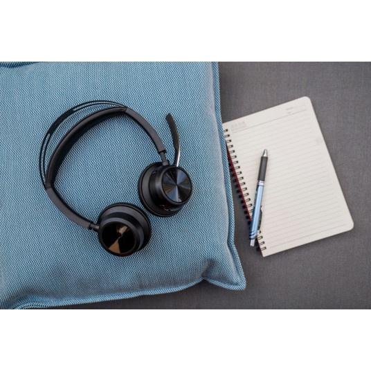 Kuulokkeet Poly Voyager Focus 2 USB-C-C Headset + USB-C/A Adapter + Charging Stand Black