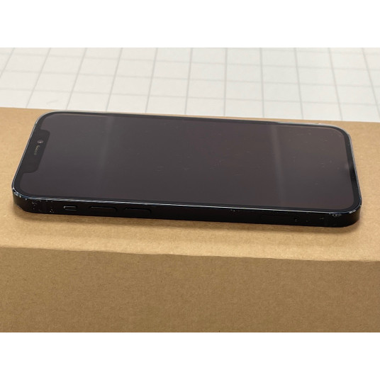 Apple Refurbished | iPhone 12 Grade C | Musta | 256 GB | Grade C 1 | Apple Apple Apple Apple Refurbished | iPhone 12 Grade C | Musta | 6.1 " | Super Retina XDR OLED | 2532 x 1170 pikseliä | Apple | A14 Bionic | Sisäinen RAM 4 GB | 256 GB | Dual SIM | Nano