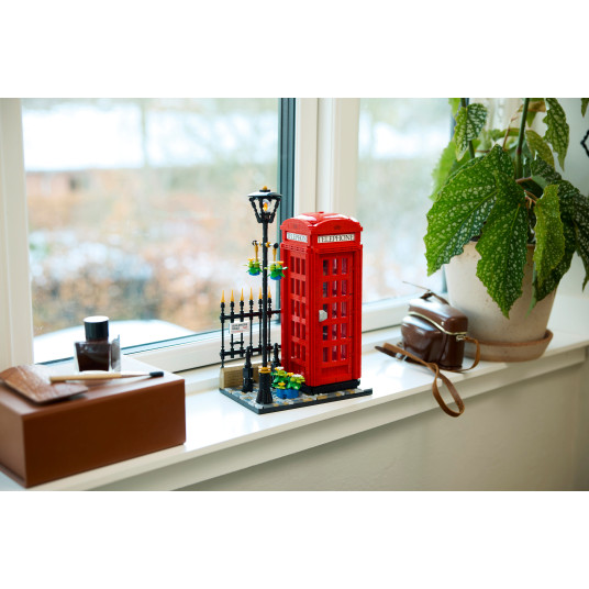LEGO® 21347 Ideas Lontoon punainen puhelinkoppi