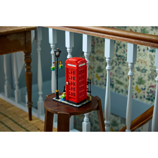 LEGO® 21347 Ideas Lontoon punainen puhelinkoppi