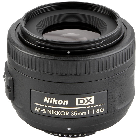 Nikon Nikkor AF-S DX 35mm f/1.8G normaaliobjektiivi