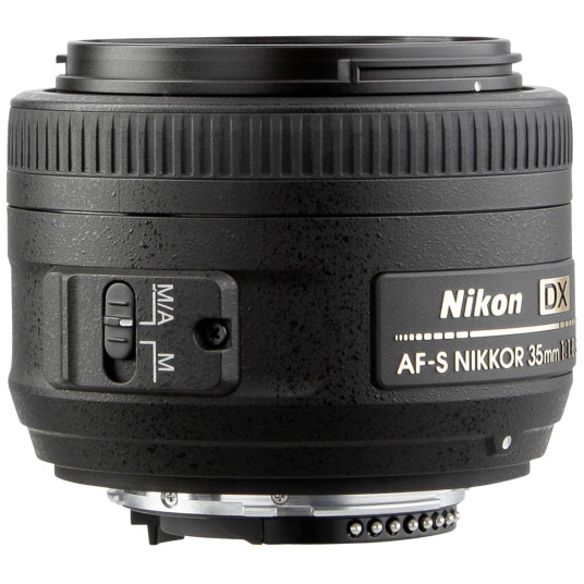 Nikon Nikkor AF-S DX 35mm f/1.8G normaaliobjektiivi