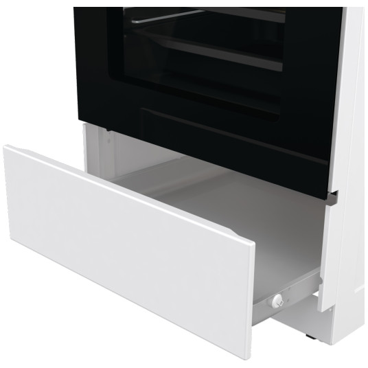 Induktioliesi sähköuunilla Gorenje GEIT5C60WPG