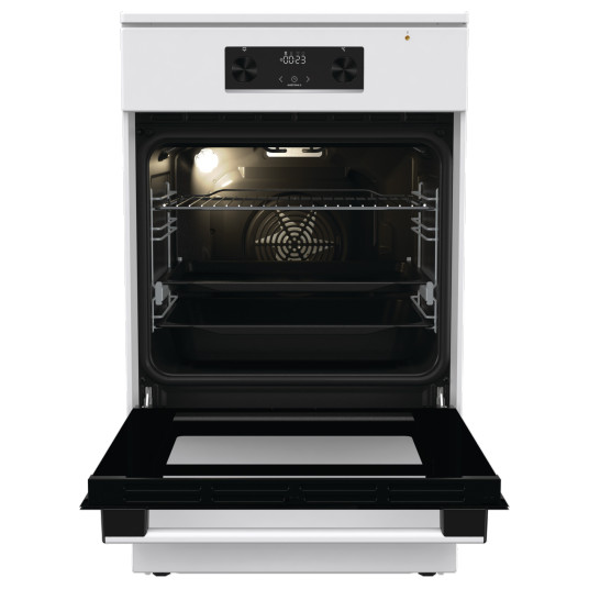 Induktioliesi sähköuunilla Gorenje GEIT5C60WPG