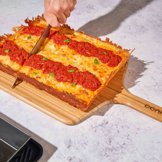 Ooni Detroit Style Pizza -leivinpannu (pieni)