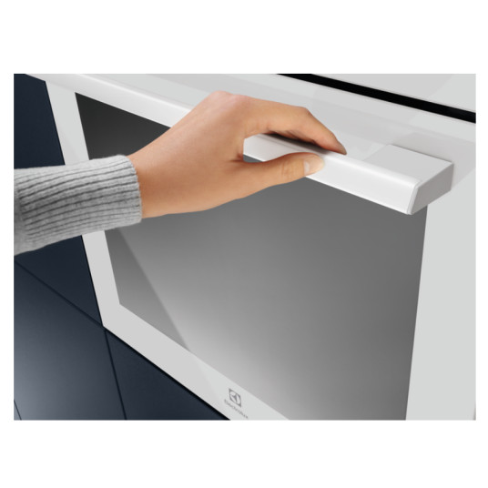 Uuni Electrolux EOB7S31V