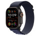 Apple Watch 49 mm laivastonsininen Alpine-ranneke, suuri, mustatitaani