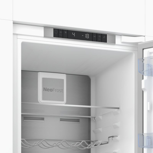 Sisäänrakennettava jääkaappi Beko BCNA306E4ZSN 
