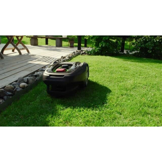 Nurmikkorobotti Greenworks OPTIMOW5