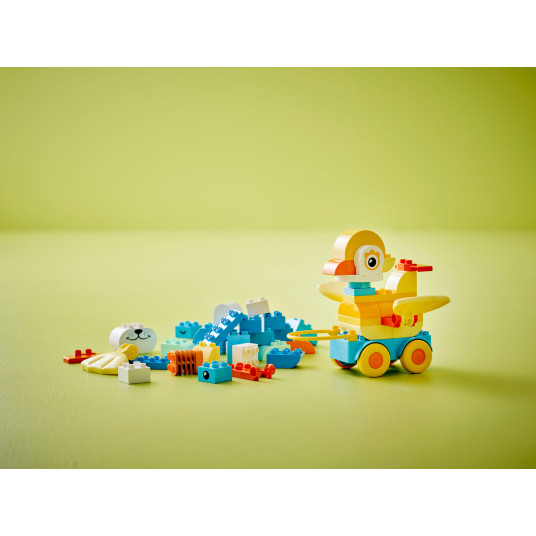 LEGO® 10448 DUPLO® Kaupunki: Eläimiä pyörien päällä – 3in1-setti