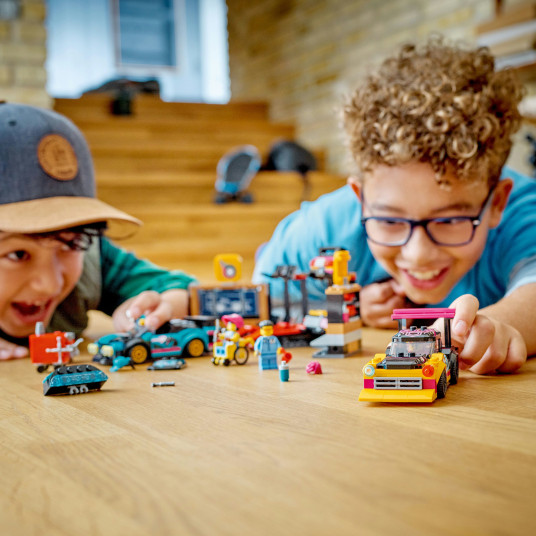 LEGO® 60389 CITY räätälöity autotalli