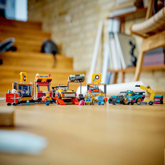 LEGO® 60389 CITY räätälöity autotalli
