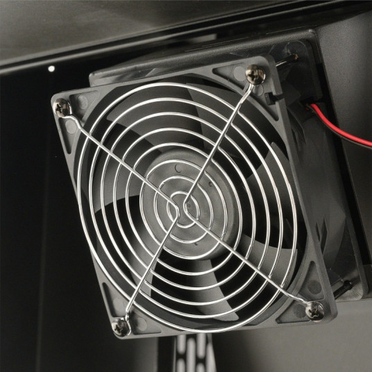 Masterbuilt Gravity Series 600 ulkogrilli ja savustuspesuri