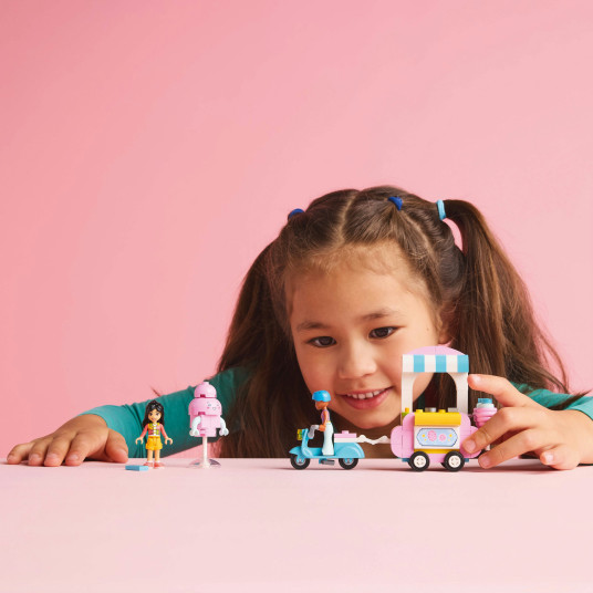 LEGO® 42643 LEGO Friends Cotton Candy -teline ja skootteri