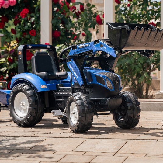 FALK New Holland Blue Pedal Traktori perävaunulla 3 vuotta vanha